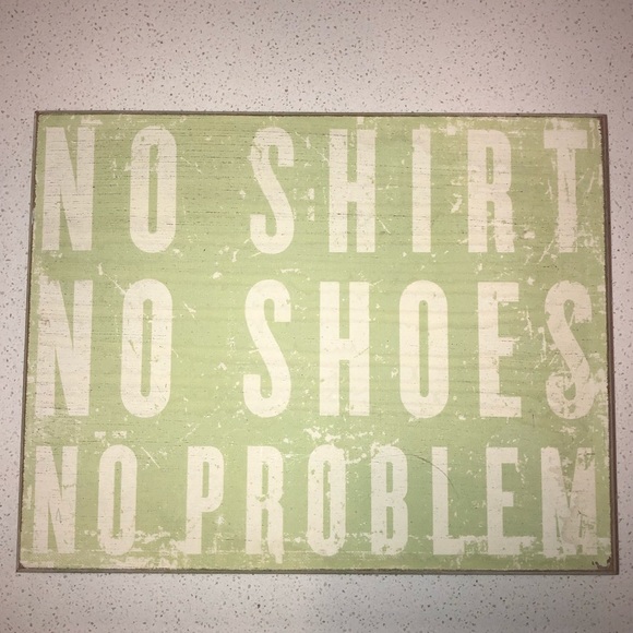 green/white wooden distressed beach sign - Picture 1 of 4